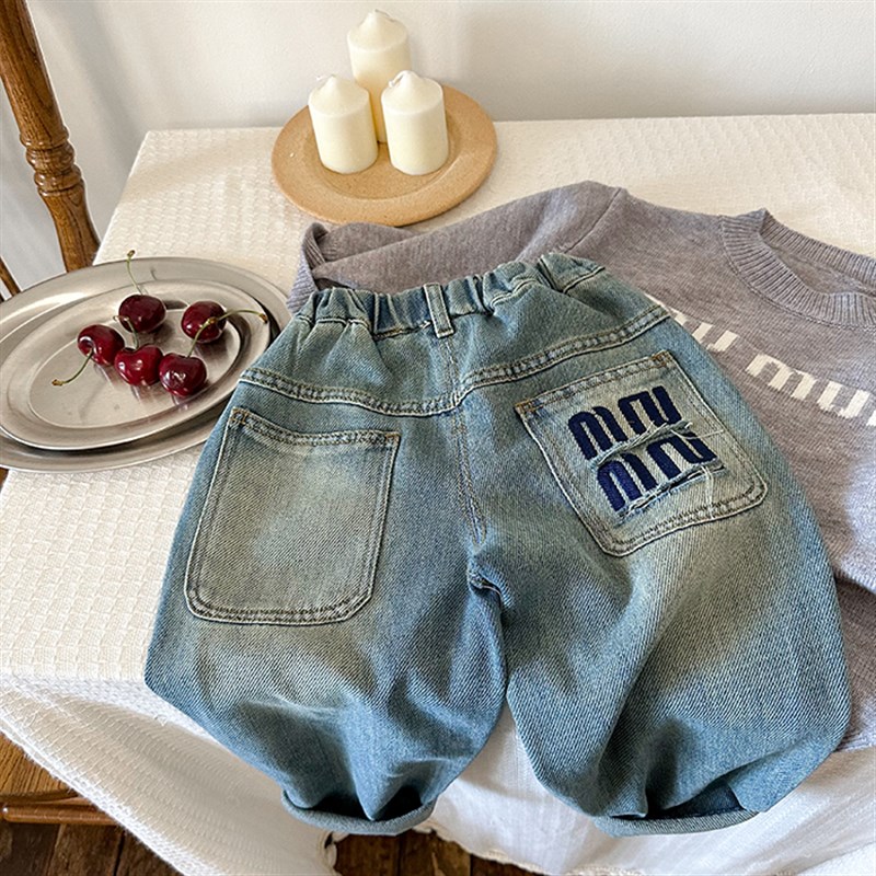 儿童软牛仔裤女春季2024新款潮宝宝休闲长裤子男童字母牛仔裤做旧 - 图1