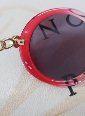 高奢板材太阳镜吊坠椭圆形墨镜 前卫  时尚防紫外线佳ja529红色