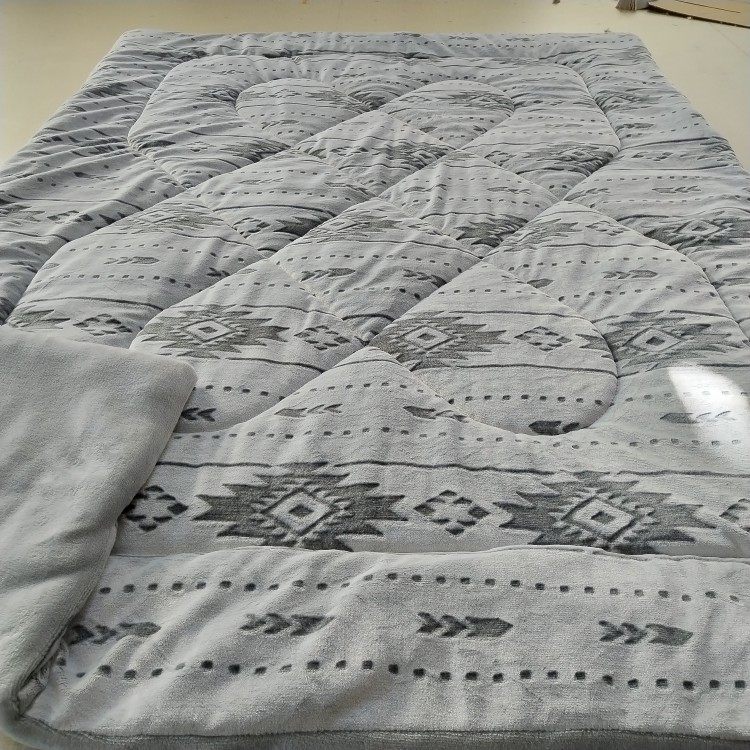 外贸日单150*200单人冬被剪花法兰绒棉被学生宿舍过冬被子微瑕,淘宝优惠券,粉丝福利购,淘宝优惠卷