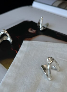 从不睡觉 现货宫下贵裕风经典独特环形双色骨头戒指小众情侣指环