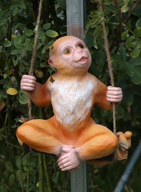 仿真金丝猴树上秋千挂饰户外花园庭院装饰摆件可爱玻璃钢猴子吊饰