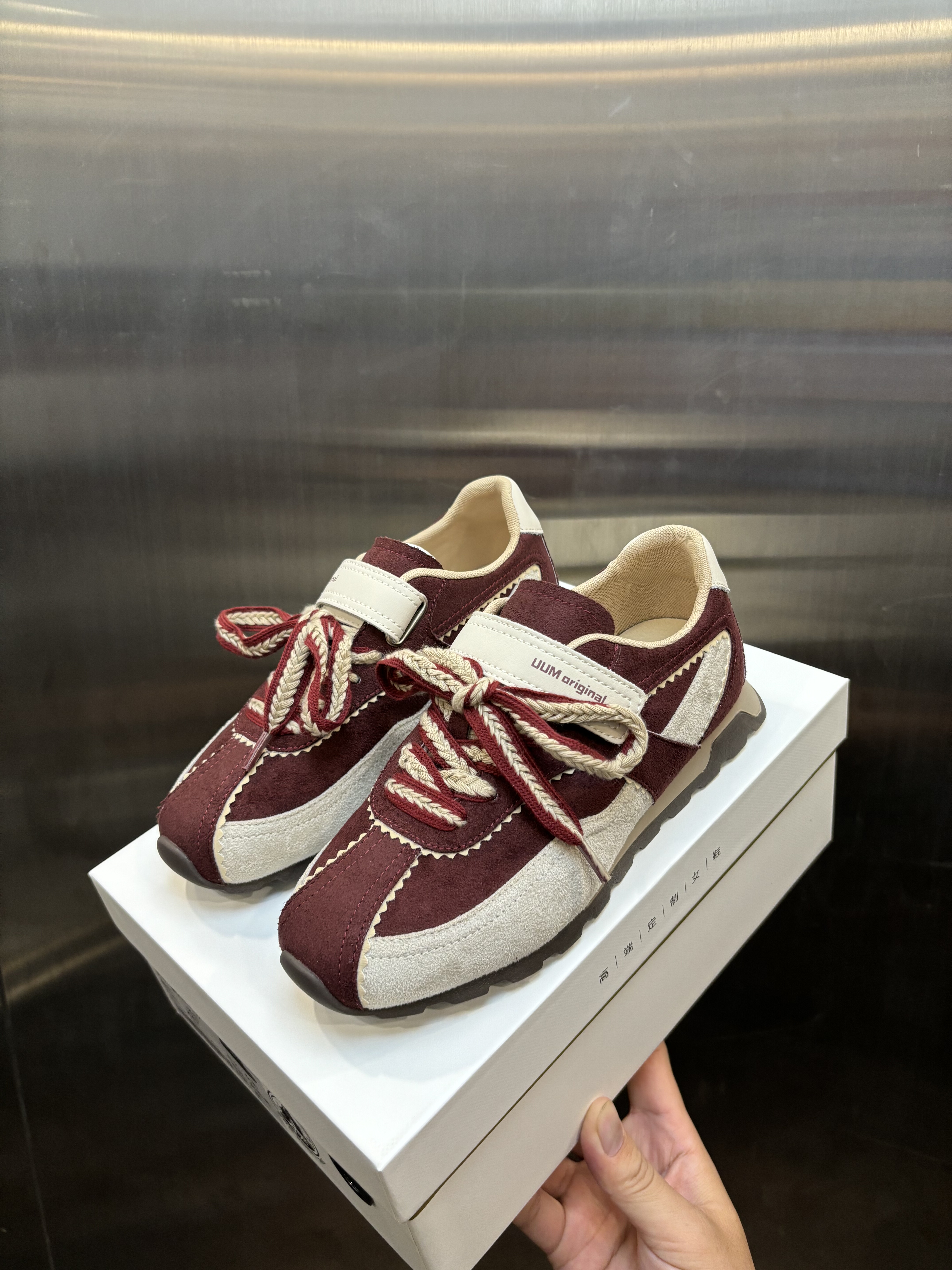 2025年超火阿甘德训鞋女真皮软底软底休闲鞋 红色秋平底休闲板鞋,淘宝优惠券,粉丝福利购,淘宝优惠卷