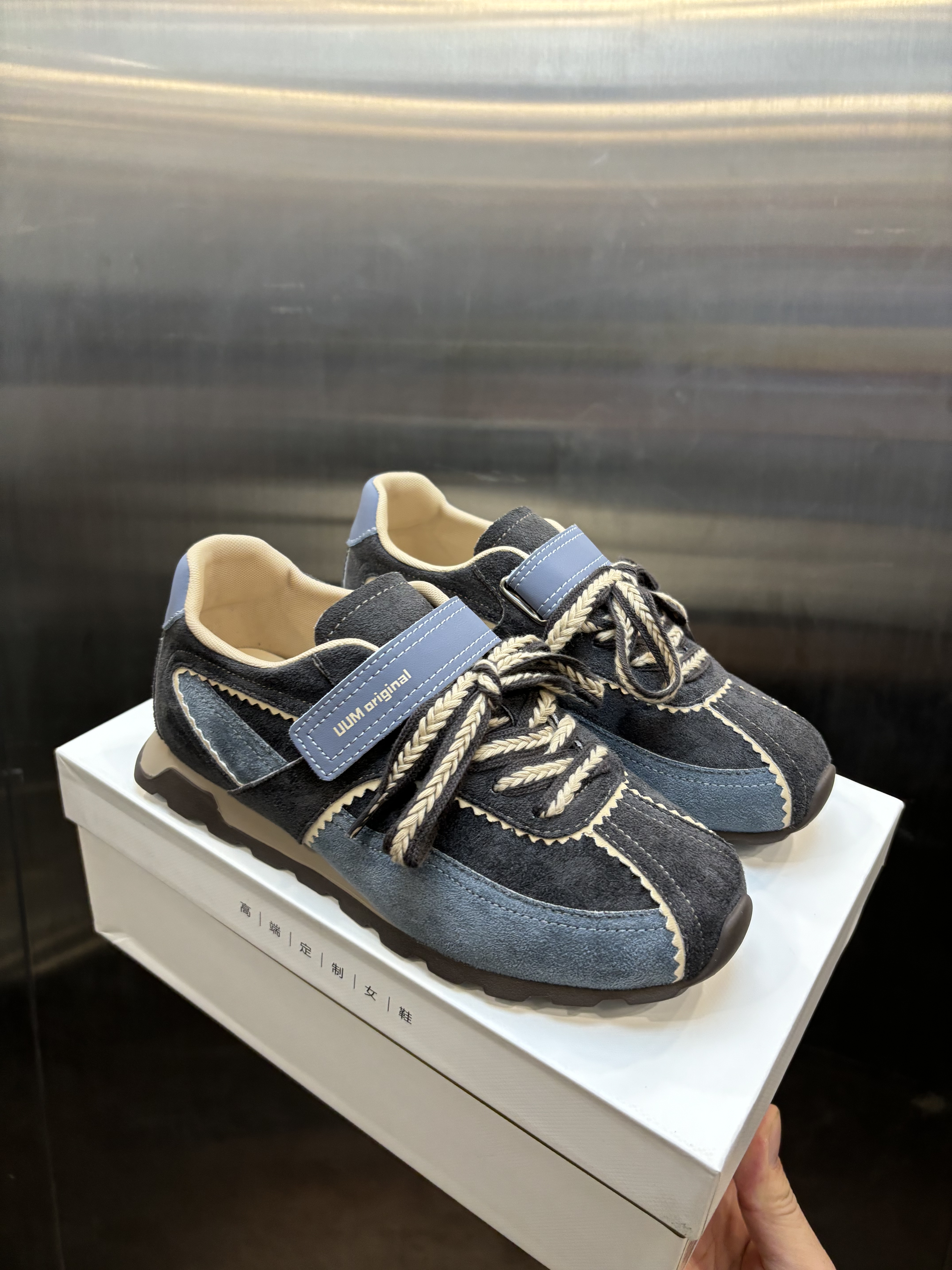 2025年超火阿甘德训鞋女真皮软底软底休闲鞋 红色秋平底休闲板鞋,淘宝优惠券,粉丝福利购,淘宝优惠卷