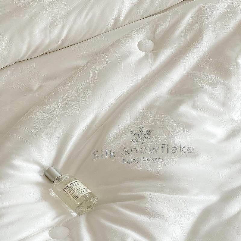 纯白色60支提花烫钻蚕丝雪绒四季被加厚保暖双人春秋被四季家用,淘宝优惠券,粉丝福利购,淘宝优惠卷