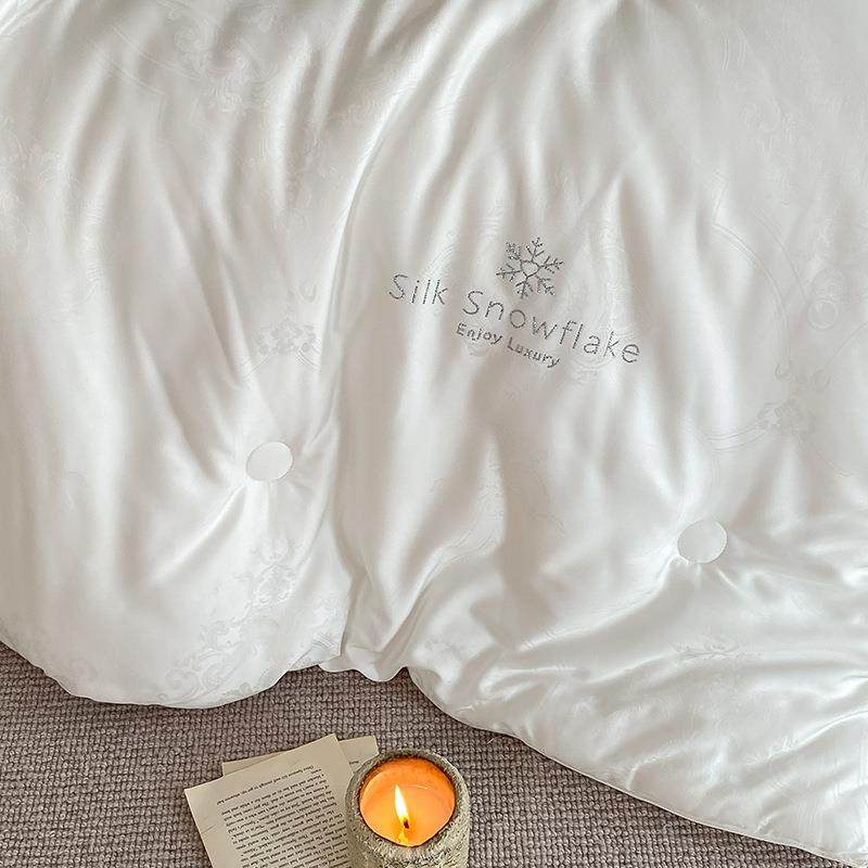 纯白色60支提花烫钻蚕丝雪绒四季被加厚保暖双人春秋被四季家用,淘宝优惠券,粉丝福利购,淘宝优惠卷