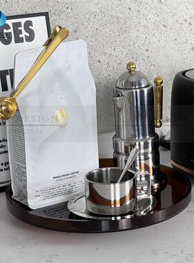 现代样板房间厨房仿真摆件软装家居装饰品组合咖啡壶吐司机装饰画