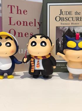 蜡笔小新企鹅公仔手办入户玄关客厅电视柜桌面摆件女生创意小礼物