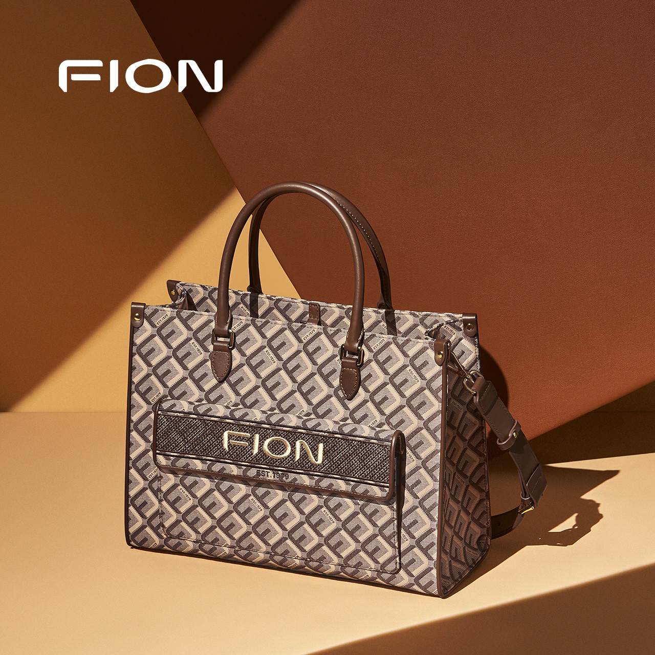 Fion/菲安妮菱标巧锦托特包2025新款大容量斜挎通勤单肩大包包女