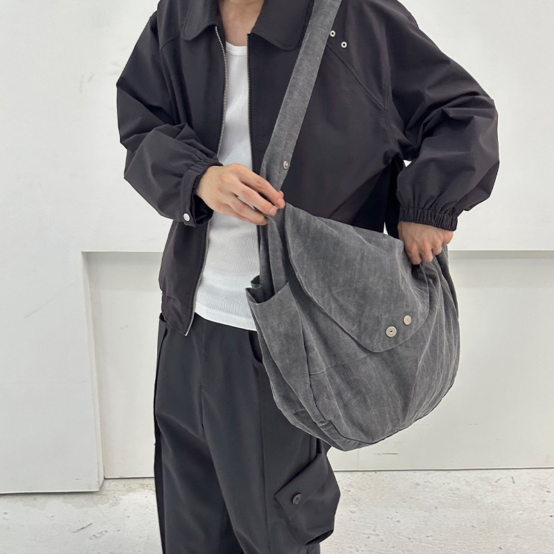 ARCcc 飞碟流浪包磁吸扣翻盖单肩斜跨邮差包男女通勤包,淘宝优惠券,粉丝福利购,淘宝优惠卷