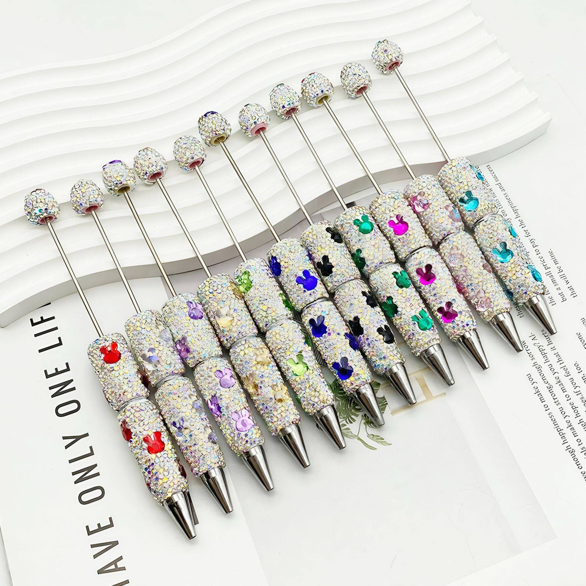 重工七彩兔兔满钻串珠笔彩虹光泽米老鼠钻石圆珠笔端轻奢萌粒笔,淘宝优惠券,粉丝福利购,淘宝优惠卷