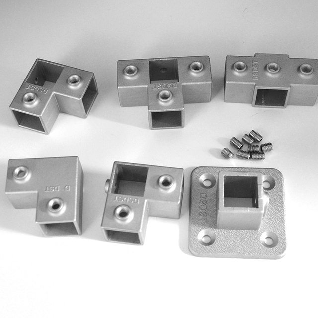 20/25/30mm square pipe connection tee-way without welding
