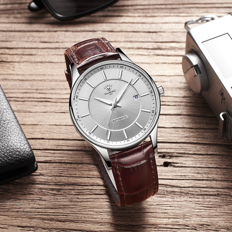  钻石国表国产腕表