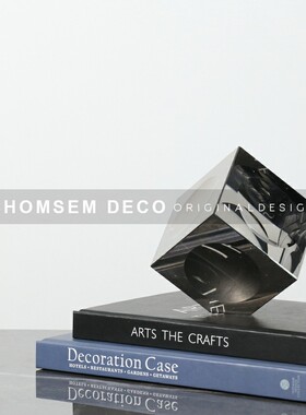 现代轻奢软装饰品电镀透明立体水晶魔方样板间书房书X桌面书镇摆