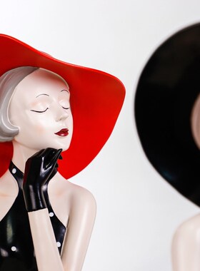 北欧时尚摩登女郎摆p件家居电视柜样板间装饰闺蜜生日礼物女生