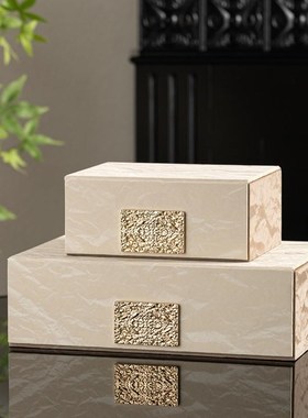 现代衣帽间中古收纳盒轻奢样w板间梳妆台储物软装设计师高级感摆