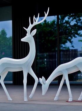 鹿雕塑摆件线条块面玻璃钢梅花鹿户外庭院园林景观小品橱窗装饰