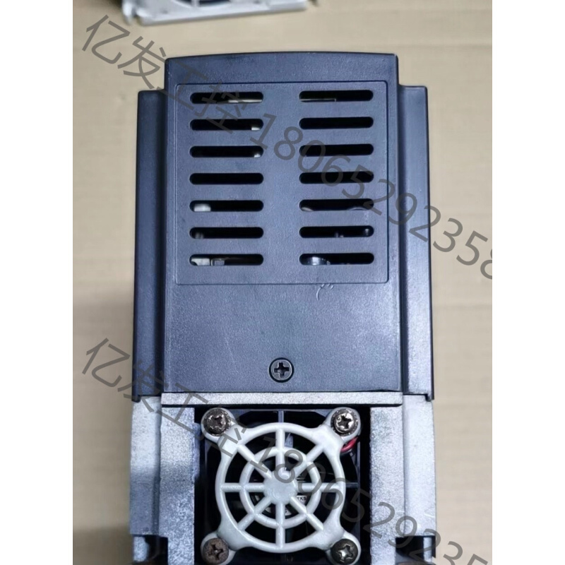 欧瑞变频器220V0.4KW E800-0004S2 成色好议价产 - 图1