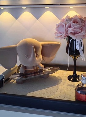 轻奢小飞象d托盘摆件入门入户鞋柜玄关钥匙收纳装饰品客厅乔迁礼