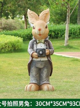 玻璃钢卡通彼得兔雕塑园林景观花园庭院装饰品户外草坪幼儿园摆件