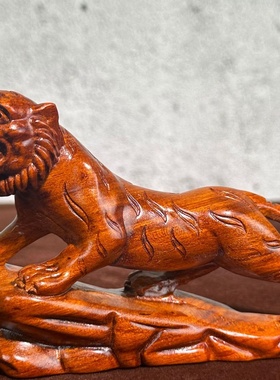 2025新款花梨木雕生肖虎摆件实木上山虎工艺品奢华装饰家居