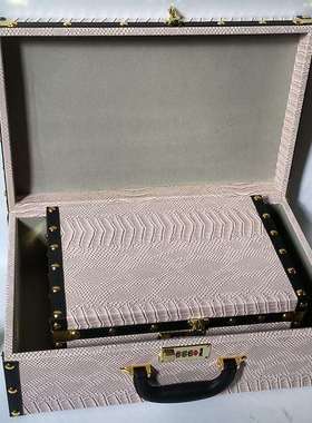 新中式皮革手提箱样板间装饰品摆件摄影直播间客厅橱窗装饰道具箱