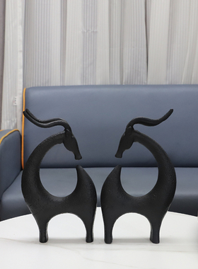 现代简约铸铁小鹿书挡摆件卧室玄关客厅书房O样板房办公室家居饰