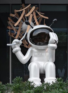 玻璃钢彩绘卡h通吉祥物雕塑定制户外大型广场松鼠IP美陈创意摆件