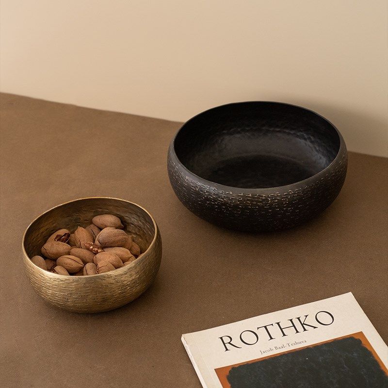 轻奢手工锤纹圆形水果盘茶几侘寂极简家J居客厅样板间桌面软装托,淘宝优惠券,粉丝福利购,淘宝优惠卷