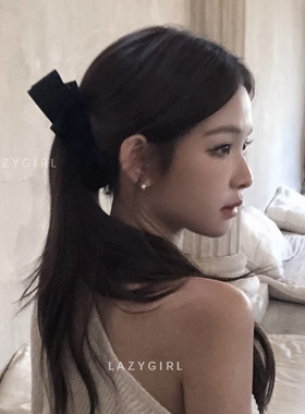 高级又日常~丝绒香蕉夹jennie款
