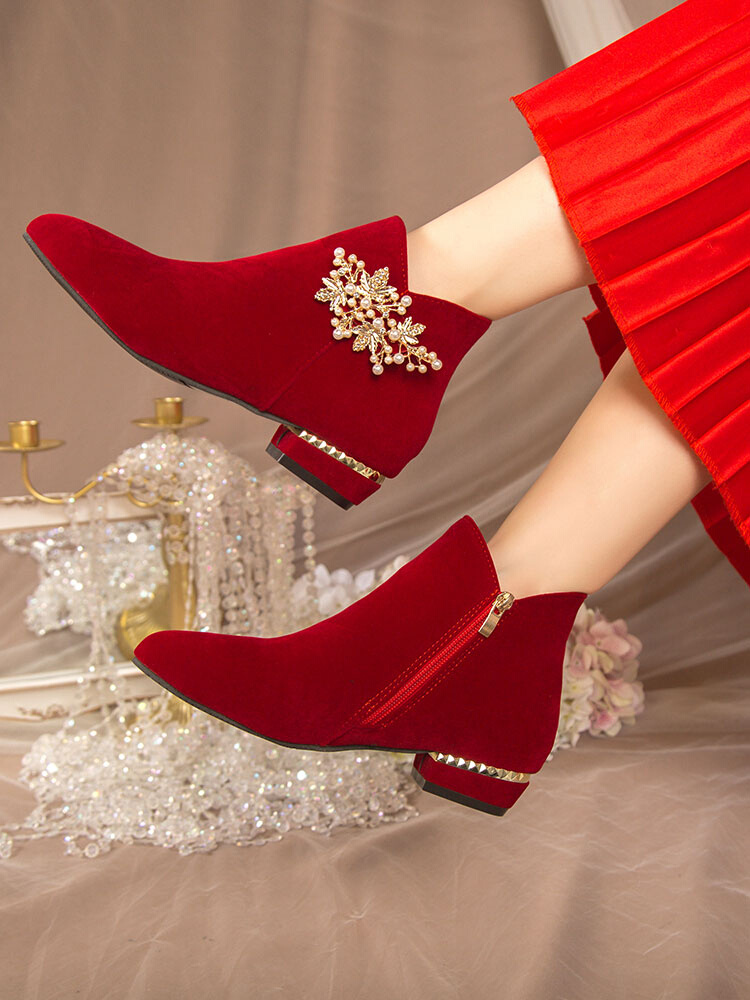 冬季婚鞋新娘鞋女2023年新款冬天高跟鞋红色靴子粗跟秀禾婚纱两穿