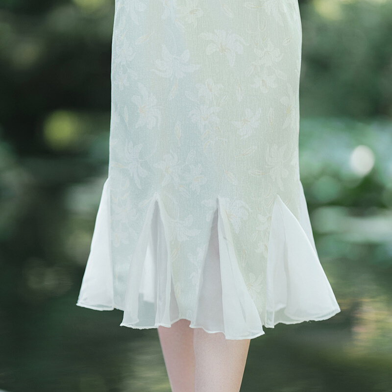 绿色旗袍新款2024年轻款气质少女优雅高级感改良版鱼尾连衣裙夏季 - 图2