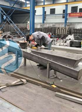 提供污泥螺旋输送机无轴上料机