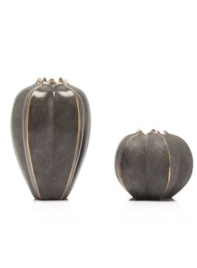 现代轻奢创意家居台面装饰v杨桃花瓶摆件样板房客厅茶几陶瓷小花