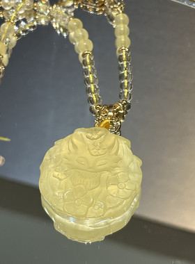 新品天然黄水晶九尾狐吊坠苏苏狐牌可爱梅花小萌狐项链搭配万能