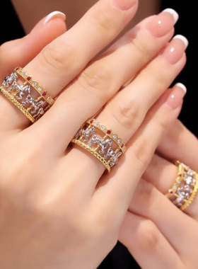 旋转木马分色立体感百搭戒指    高品质镂空小马镶嵌气质宽版