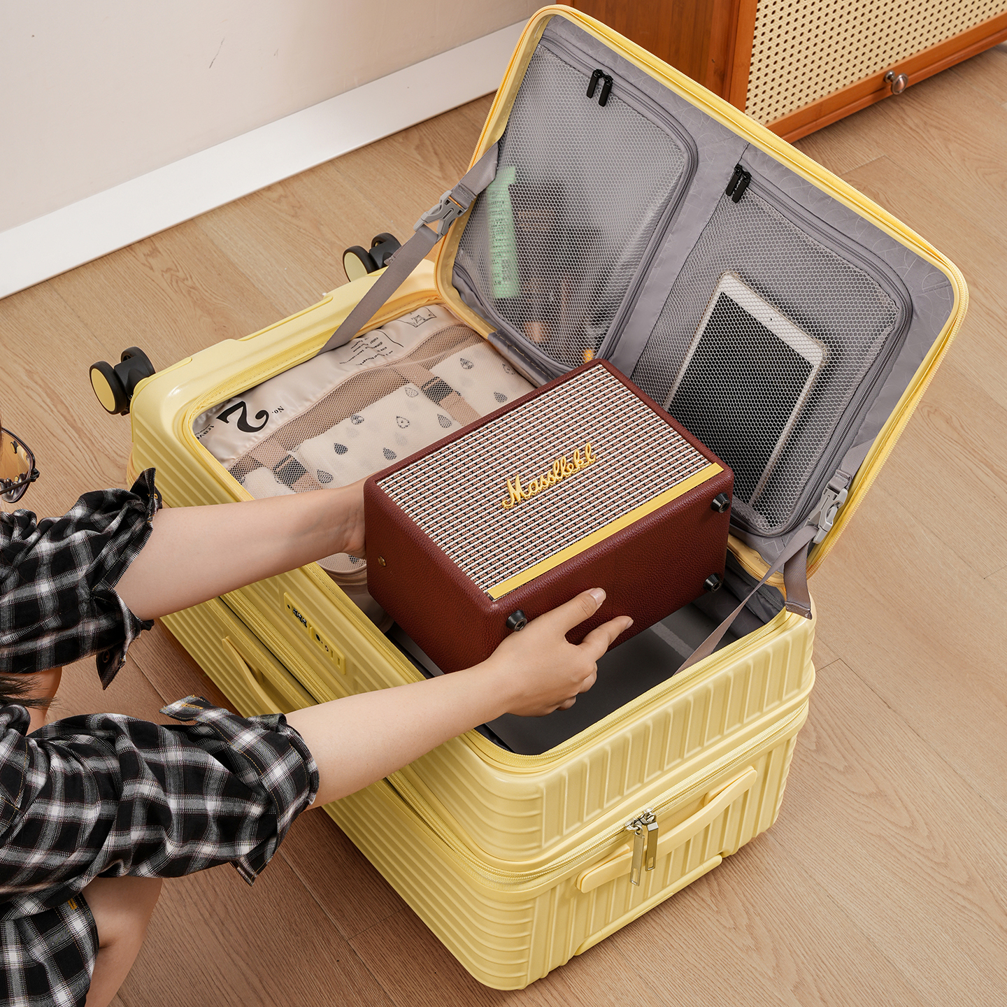 主动派行李箱新款纯PC防爆拉链多功能扩容大容量侧开口拉杆登机箱 - 图1