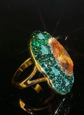 小众设计欧美风复古绿苏丹石光感夸张个性变色石榴戒指女