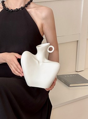 新品北欧轻奢玄关装饰摆件美v人肩锁骨陶瓷花瓶ins桌面电视机柜摆