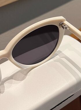 Kellen Dany 法国【设计师】时尚奶白色猫眼太阳镜新款高级感墨镜