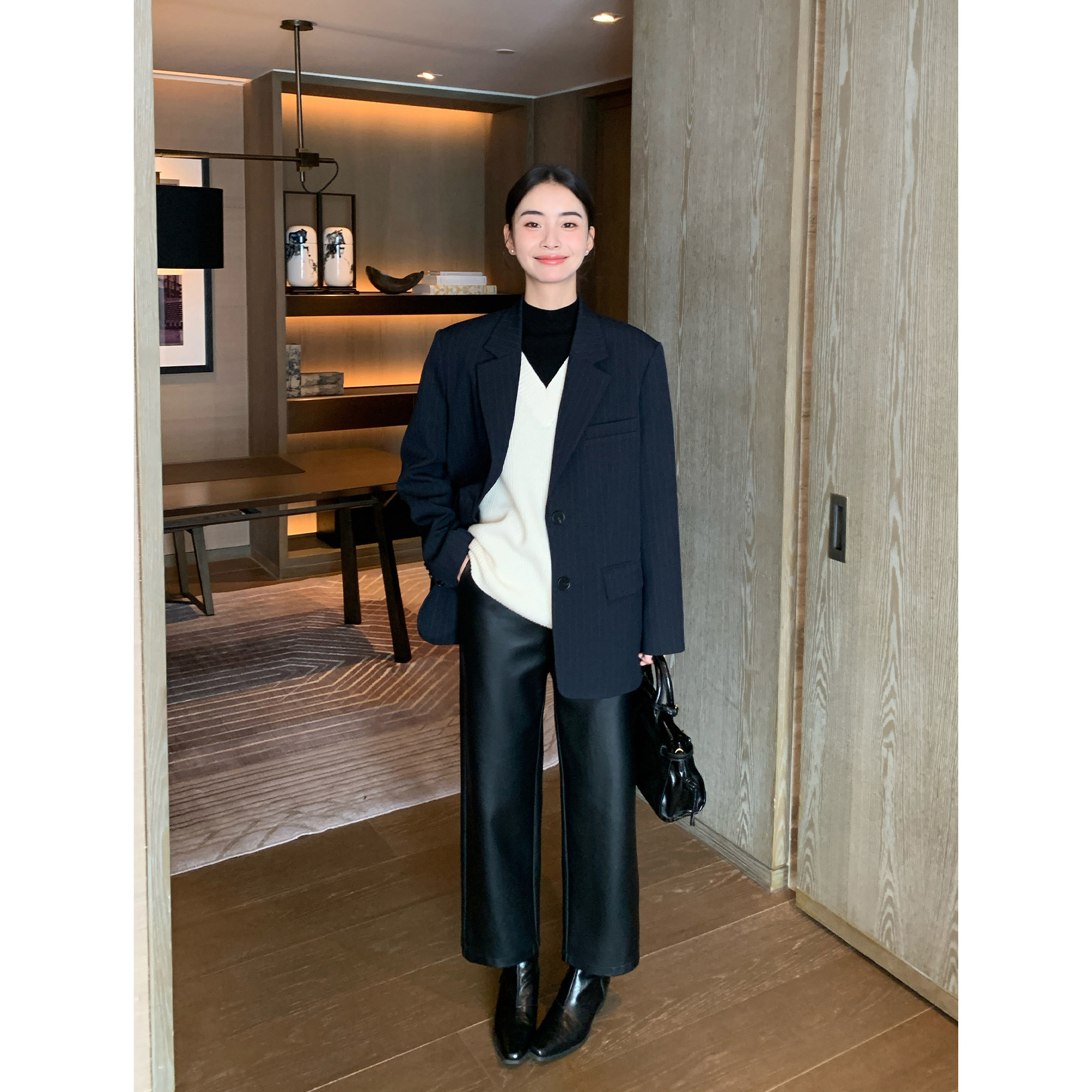 Maven Lin【现货6折】黑色PU皮裤休闲阔腿裤女高腰显瘦直筒长裤子,淘宝优惠券,粉丝福利购,淘宝优惠卷