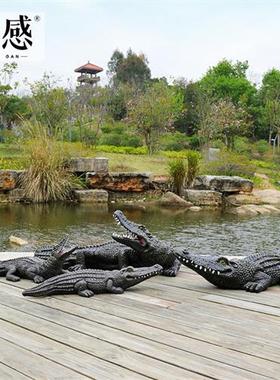 鳄鱼雕塑模型玻璃钢户外大型花园林水池景观小品装饰仿真动物摆件
