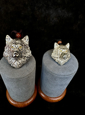 野狼谷s925银狼头项链，开合结构，满足佩戴需求，又赋予祈福内涵