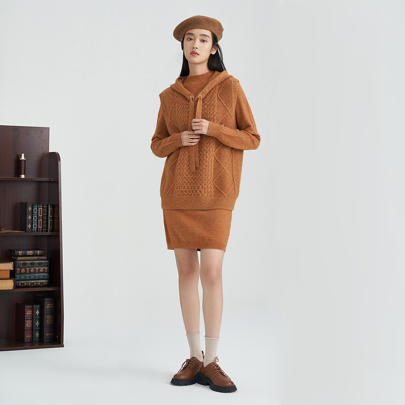 【商场同款】茵曼百搭新款连帽连衣裙 茵曼一零一度毛衣