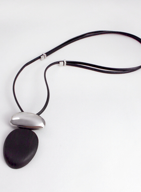 新中式黑檀木金属拼接吊坠项链女黑皮绳长款复古文艺时尚配饰品