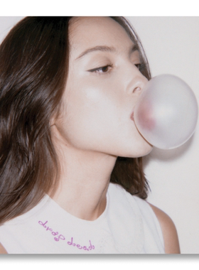 Olivia Rodrigo海报欧美音乐专辑封面背景墙卧室房间书桌装饰画
