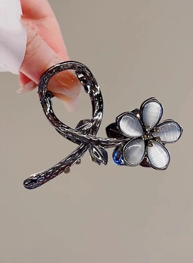 黑色猫眼石中号抓夹优雅花朵发夹