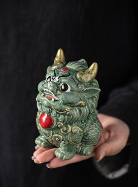 禅意中式陶瓷祥瑞麒麟瑞兽摆件创意家居客厅办公室桌面装饰礼品