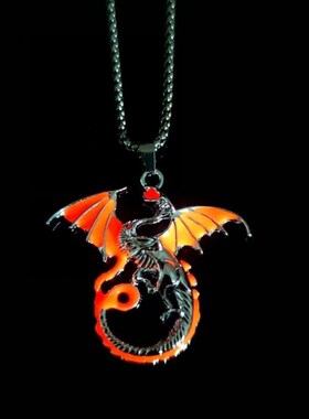 新款霸气夜光火焰龙项链男炫酷发光龙2023新款时尚潮男吊坠情侣饰