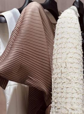 MOON慕空间现代轻奢样板房衣帽间衣服摆件收纳盒全屋定制软装饰品