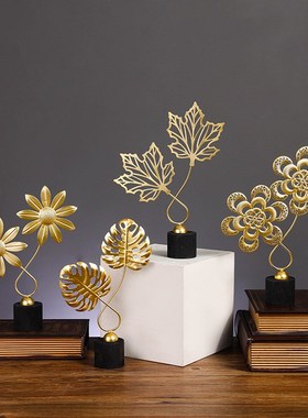 速发风轻奢金色铁艺叶子装饰品高级感小柜客厅电视柜酒众桌面摆件